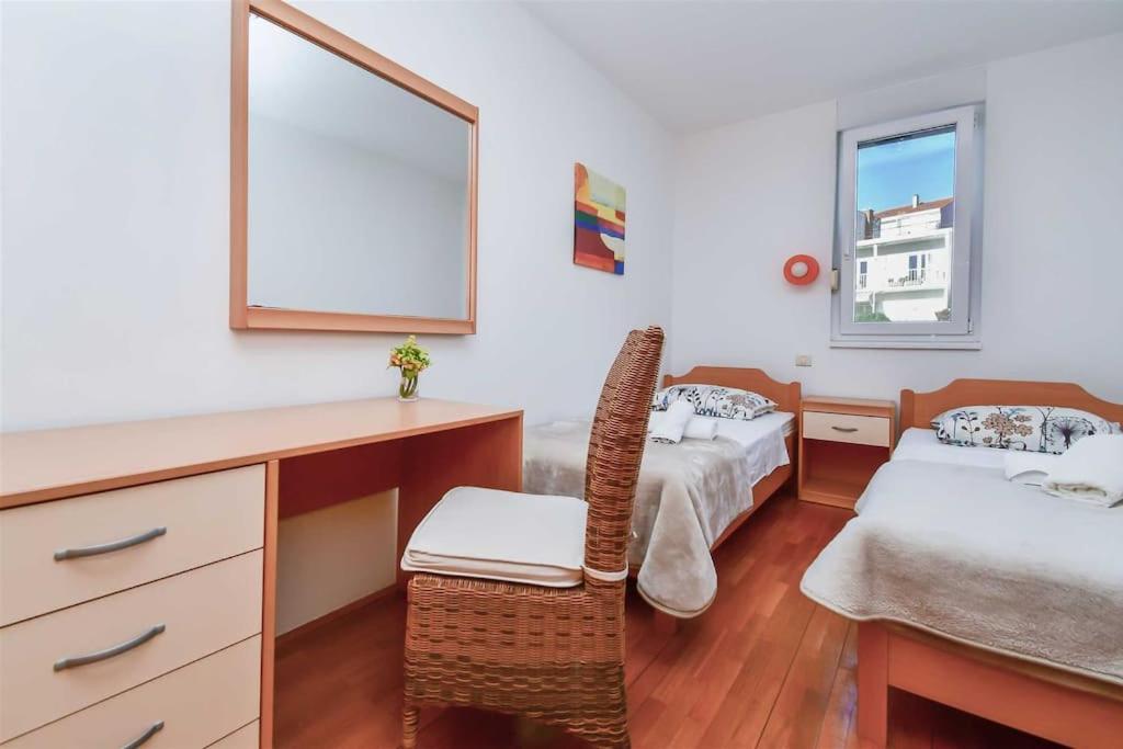 Apartman Butterfly In For 6 Persons Split
